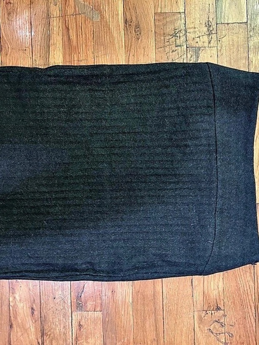 Banana Republic Mini Skirt in Black Size 6 Like New